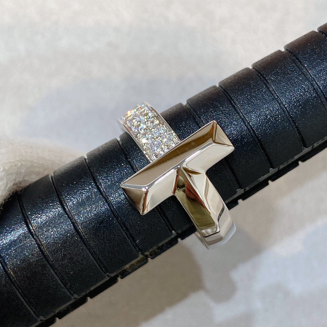 [JeweliWhal]T WIRE MEDIUM DIAMOND RING