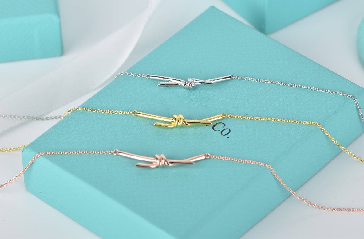 [JeweliWhal]KNOT NECKLACE
