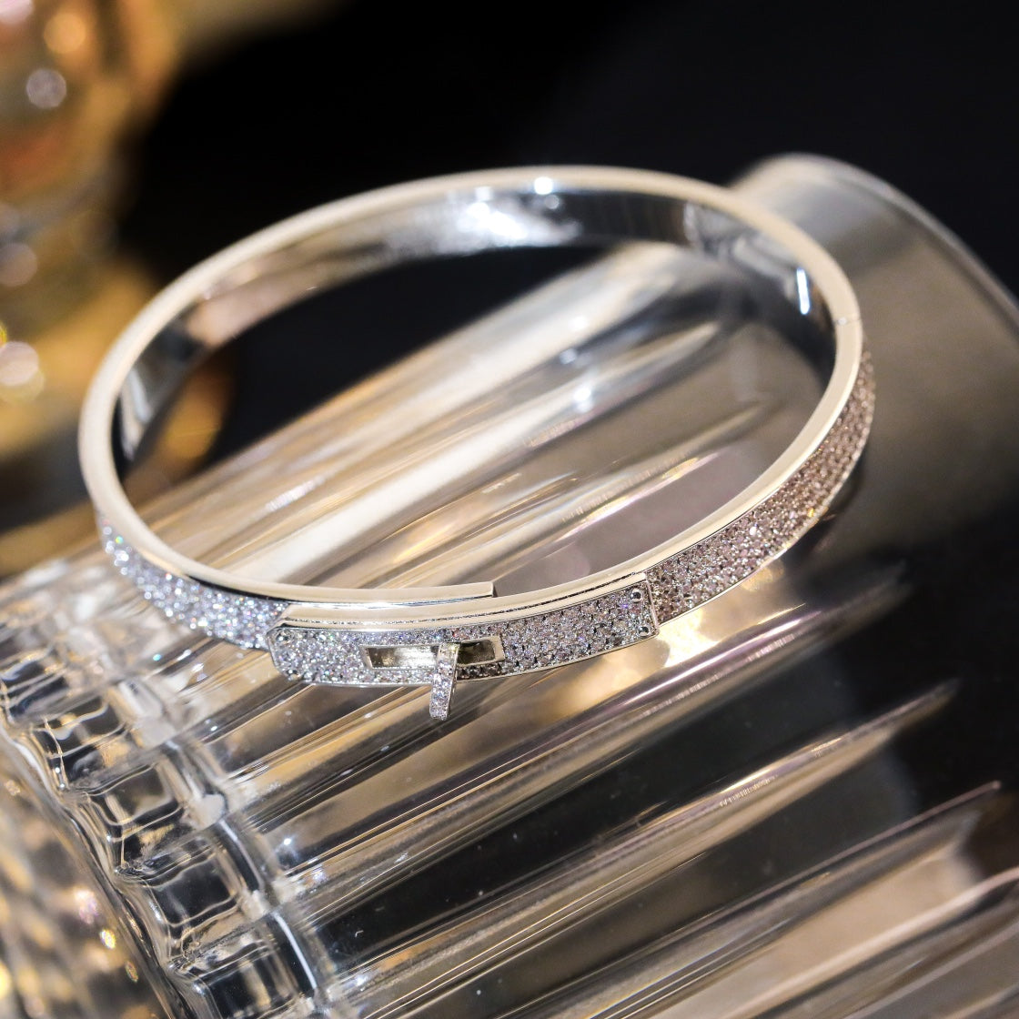 [⭐⭐JeweliWhal]KELLY ARMBAND MIT DIAMANTBESATZ