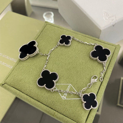 [⭐⭐JeweliWhal]CLOVER 5 MOTIFS SIVLER ONYX BRACELET
