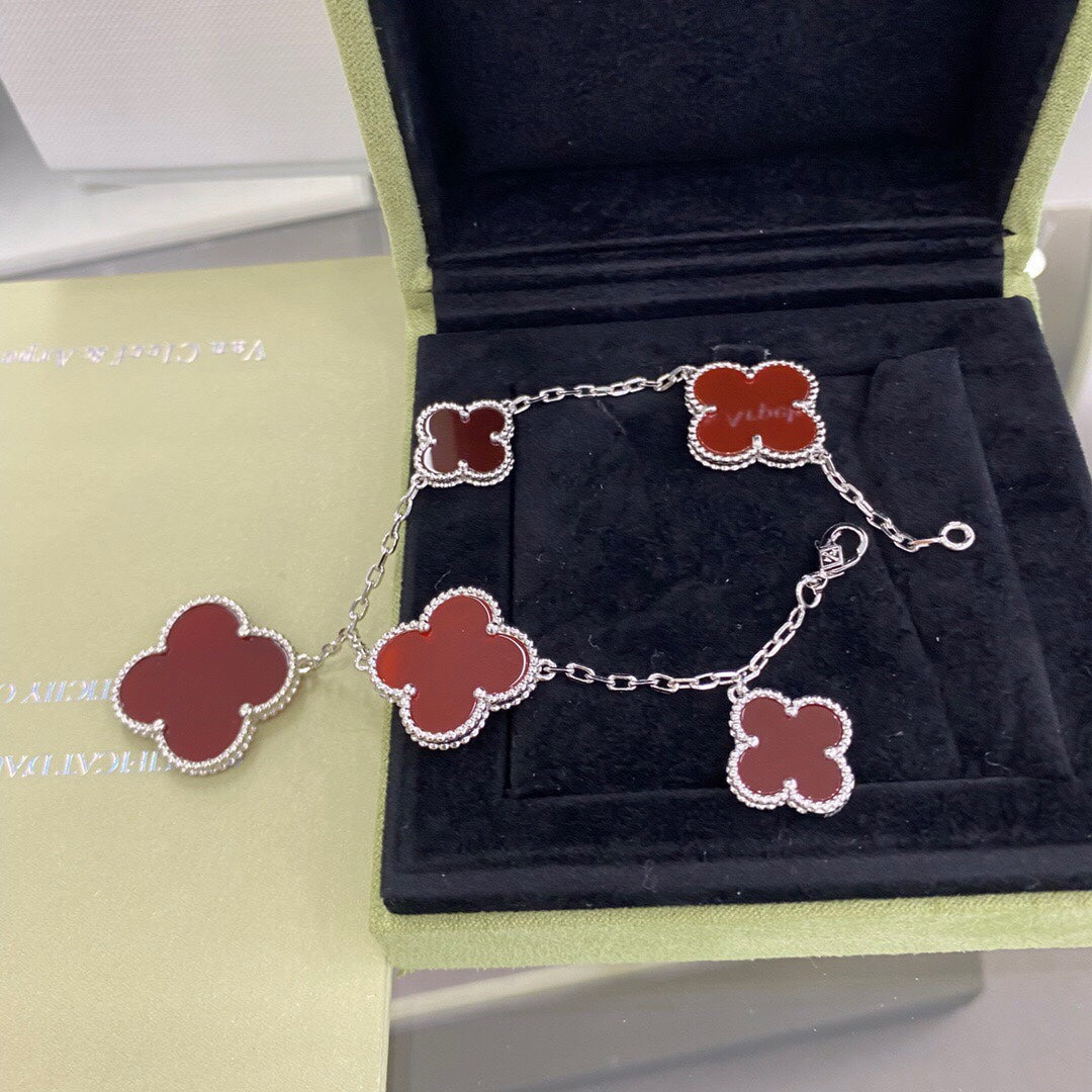 [⭐⭐JeweliWhal]CLOVER 5 MOTIFS SIVLER CARNELIAN BRACELET