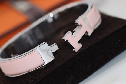 [⭐⭐JeweliWhal]H BRACELET 12MM PINK