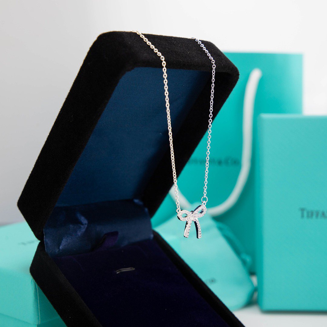 [JeweliWhal]RIBBON NECKLACE BOW PENDANT DIAMOND CHARM CHAIN
