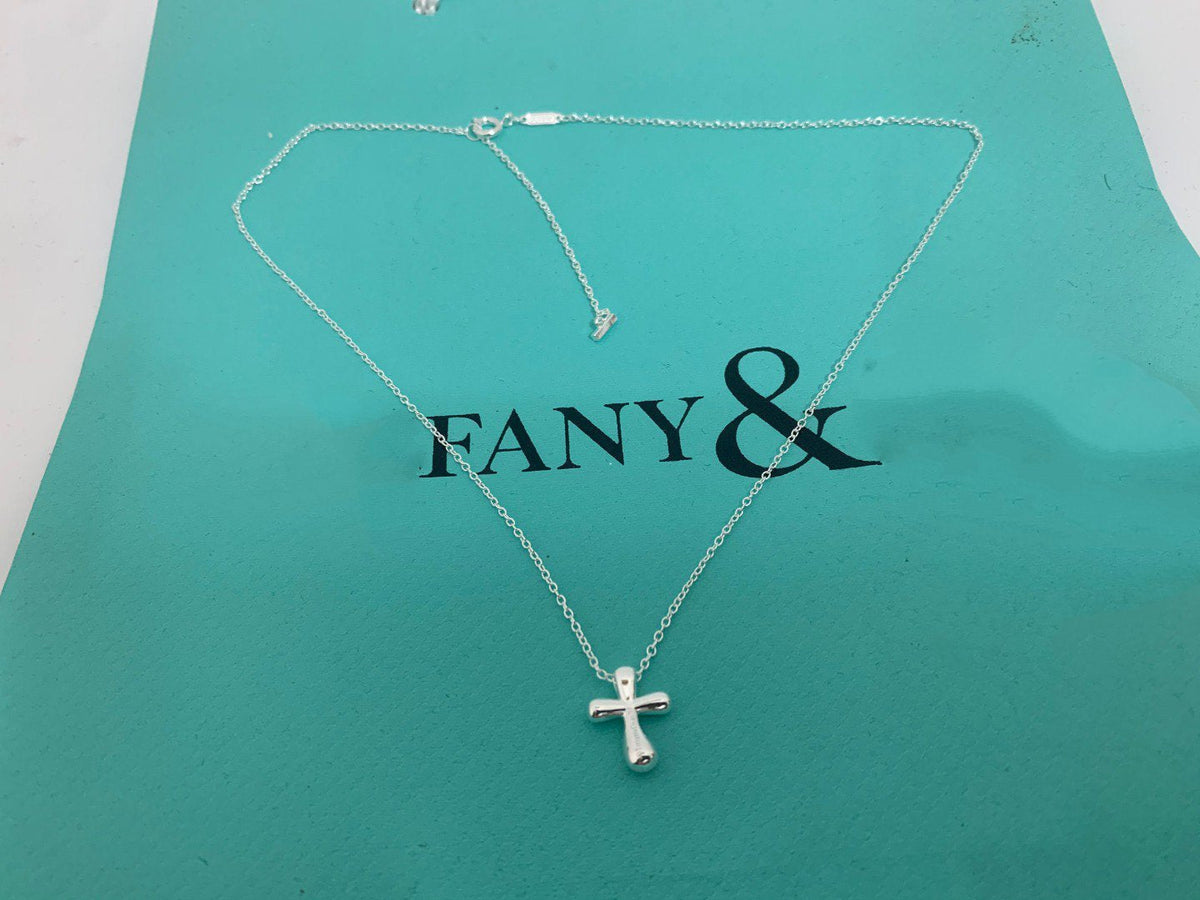 [JeweliWhal]CROSS PENDANT MINI BARE CROSS NECKLACE