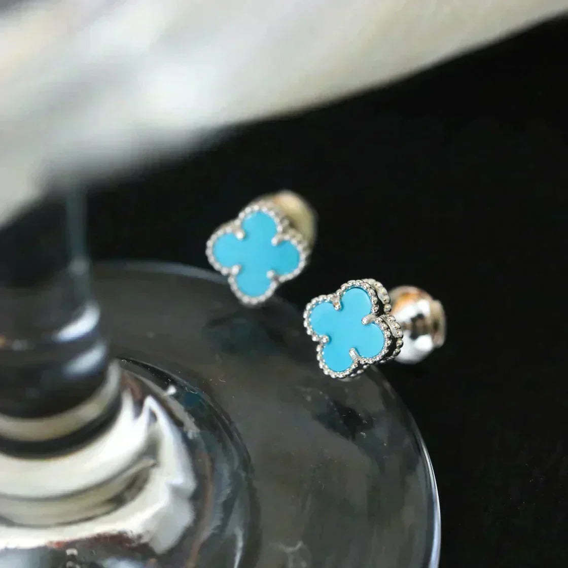 [⭐⭐JeweliWhal]CLOVER MINI 9.5MM ONYX STUD EARRINGS SILVER