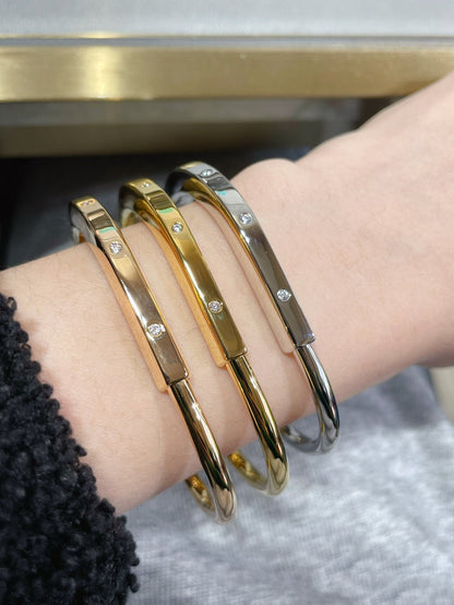 [JeweliWhal]LOCK BRACELET 8 DIAMOND