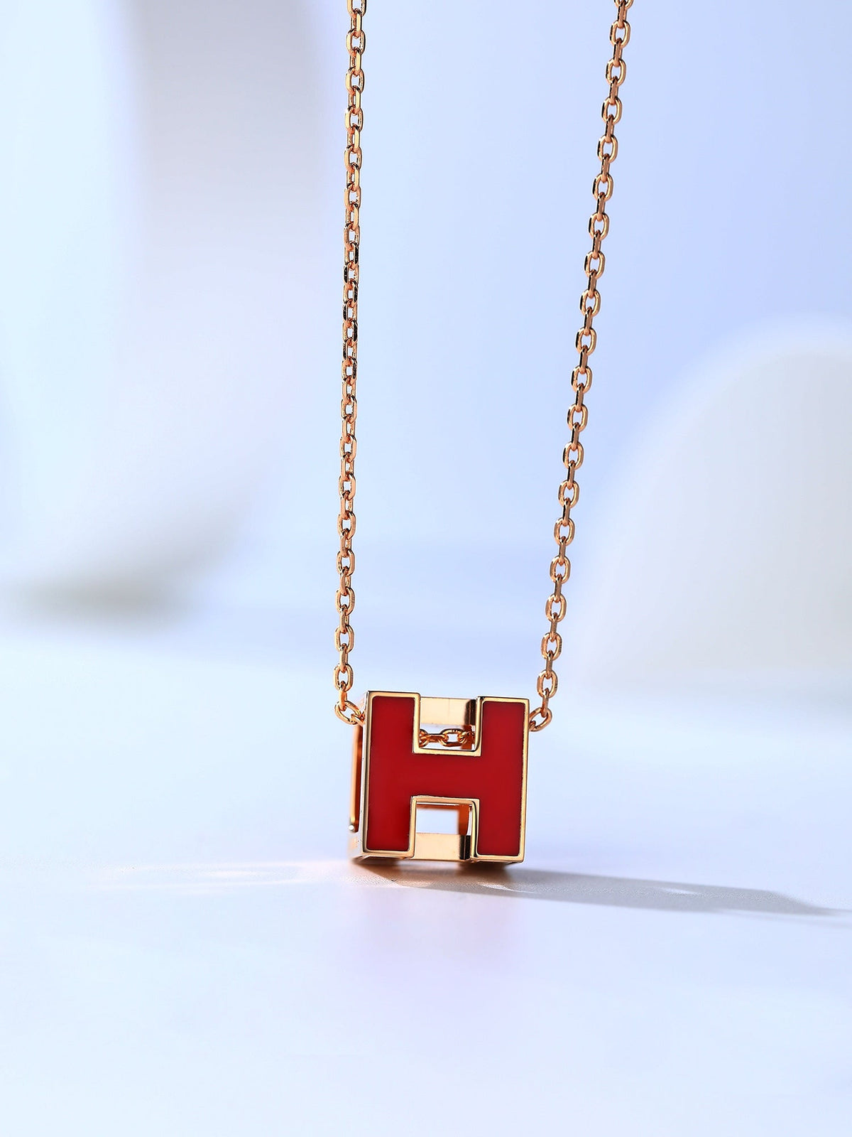 [⭐⭐JeweliWhal]H CAGE PINK GOLD NECKLACE