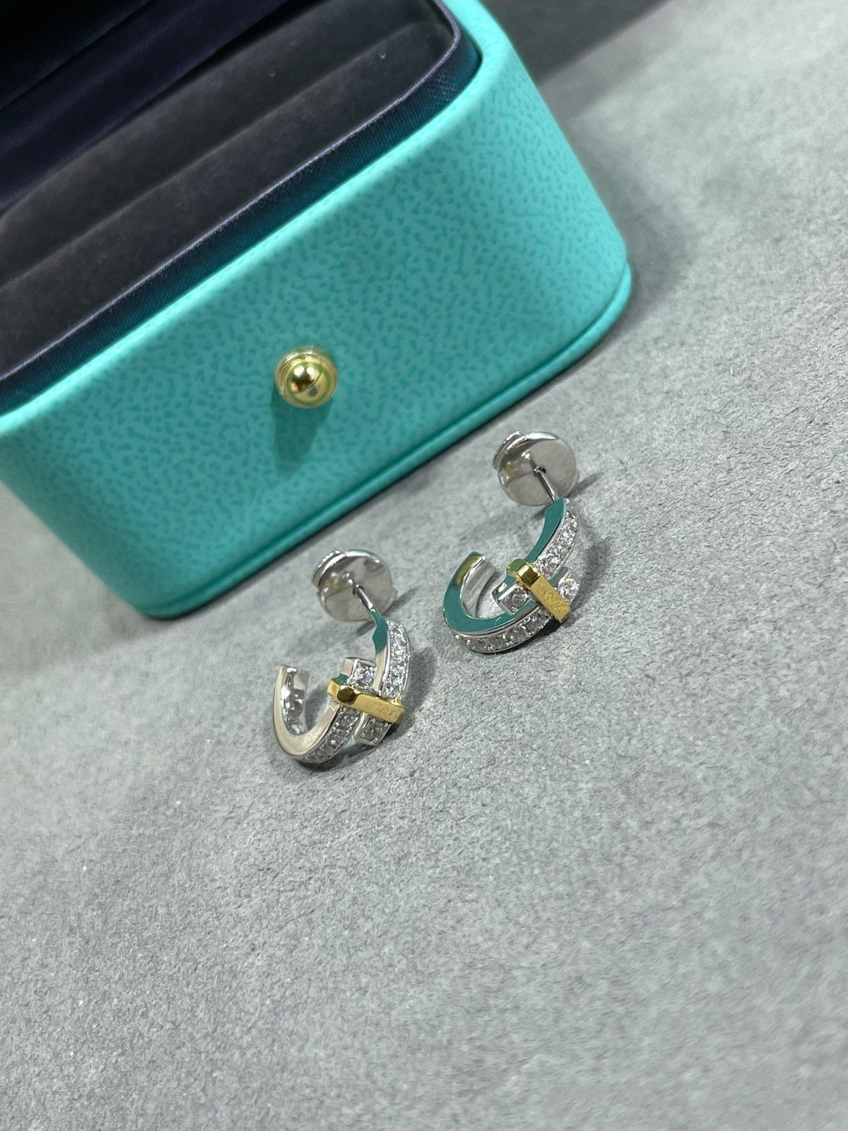 [JeweliWhal]EDGE DIAMOND PINK GOLD EARRINGS
