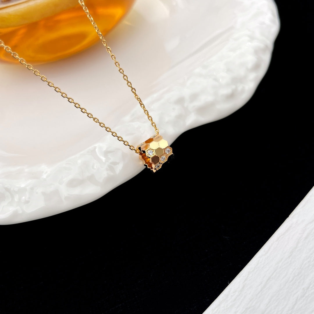 [⭐⭐JeweliWhal]BEE MINI ANHÄNGER DIAMANTHALSKETTE