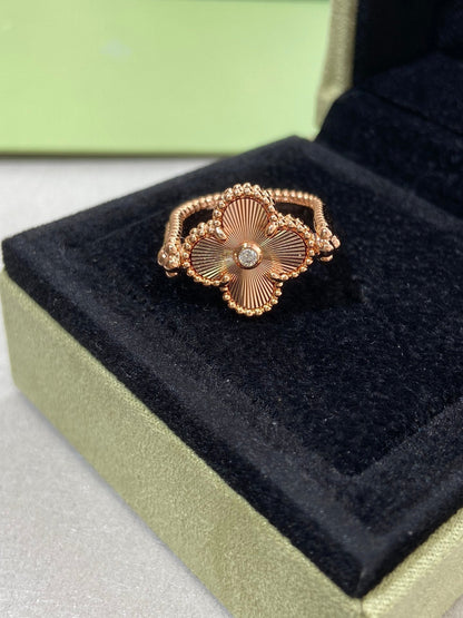 [⭐⭐JeweliWhal]CLOVER WENDBARER RING IN ROSÉGOLD