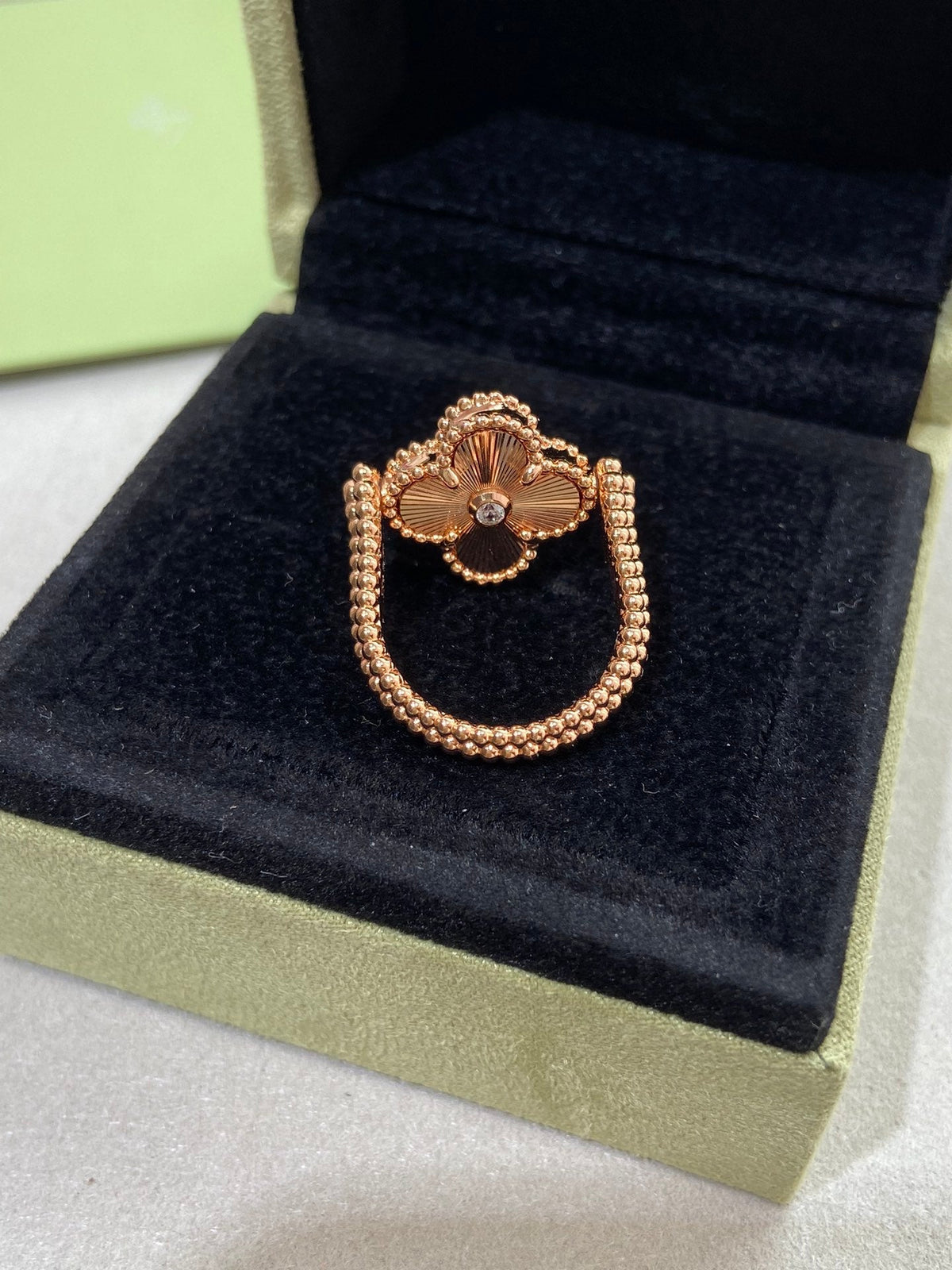 [⭐⭐JeweliWhal]CLOVER WENDBARER RING IN ROSÉGOLD