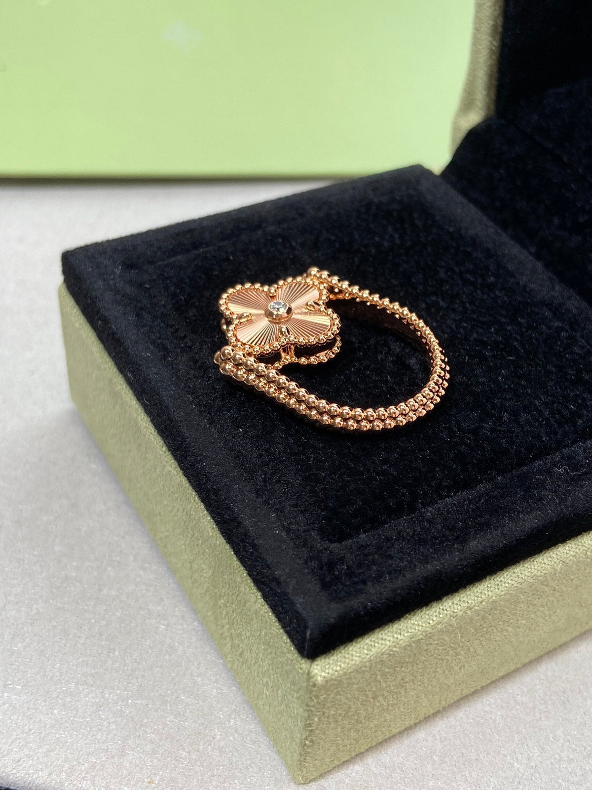 [⭐⭐JeweliWhal]CLOVER WENDBARER RING IN ROSÉGOLD