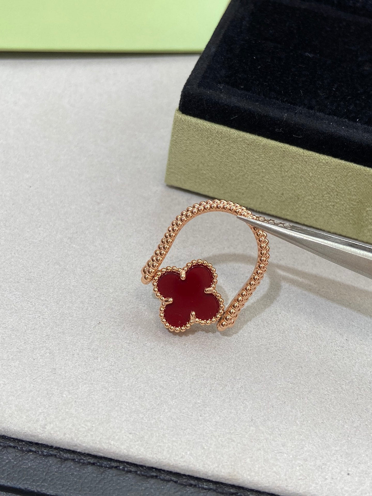 [⭐⭐JeweliWhal]CLOVER WENDBARER RING IN ROSÉGOLD