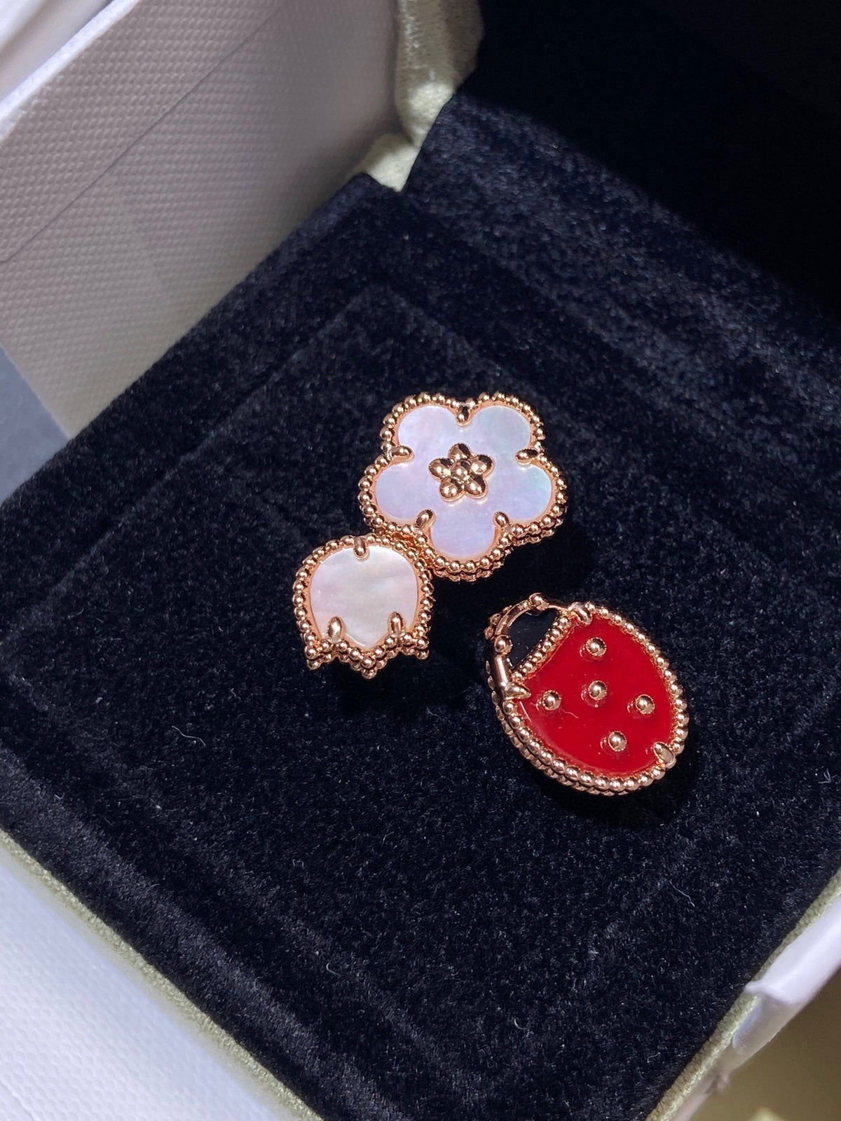 [⭐⭐JeweliWhal]GLÜCKS-RING MIT 3 MOTIVEN IN ROSÉGOLD