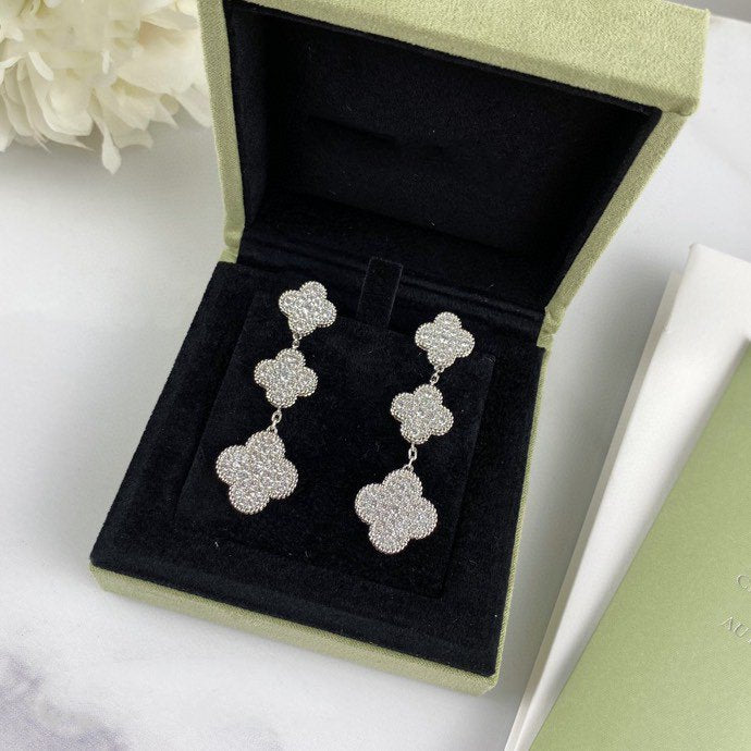 [⭐⭐JeweliWhal]CLOVER 3 MOTIF DIAMOND SILVER DROP EARRINGS