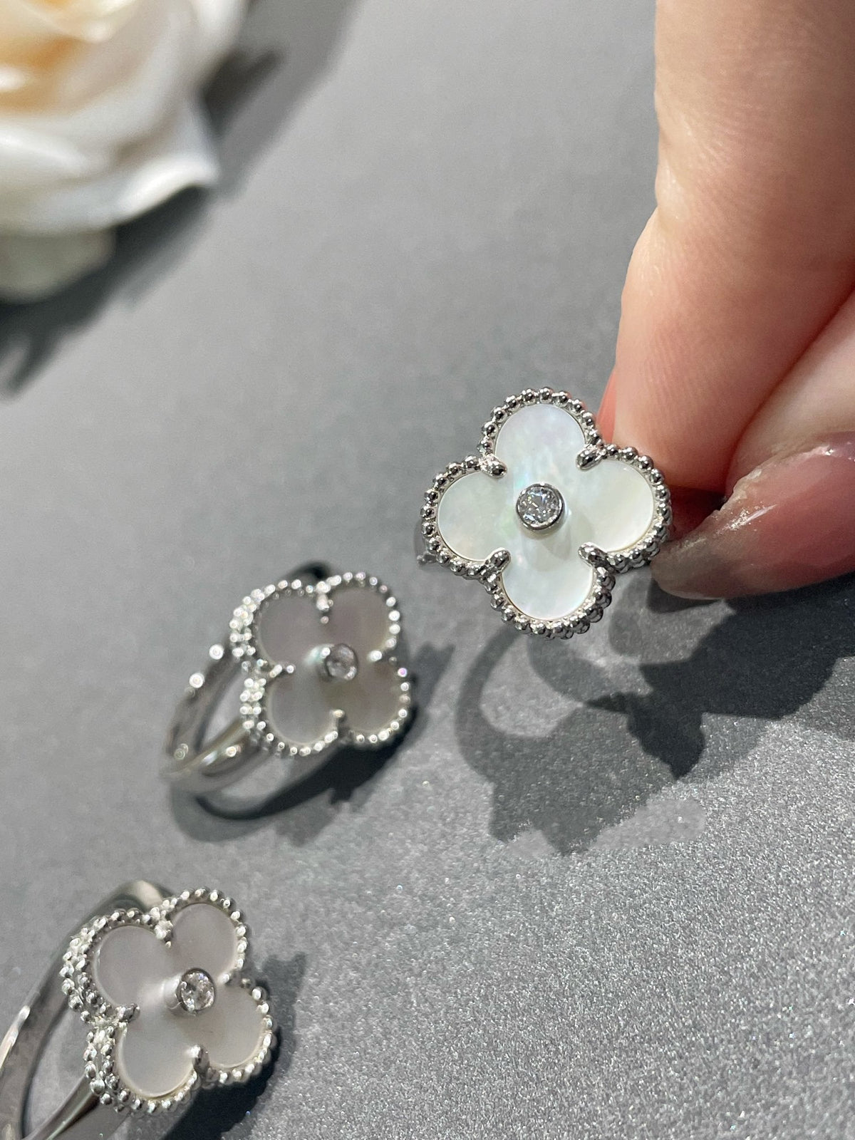 [⭐⭐JeweliWhal]CLOVER SILVER MOP DIAMOND RING