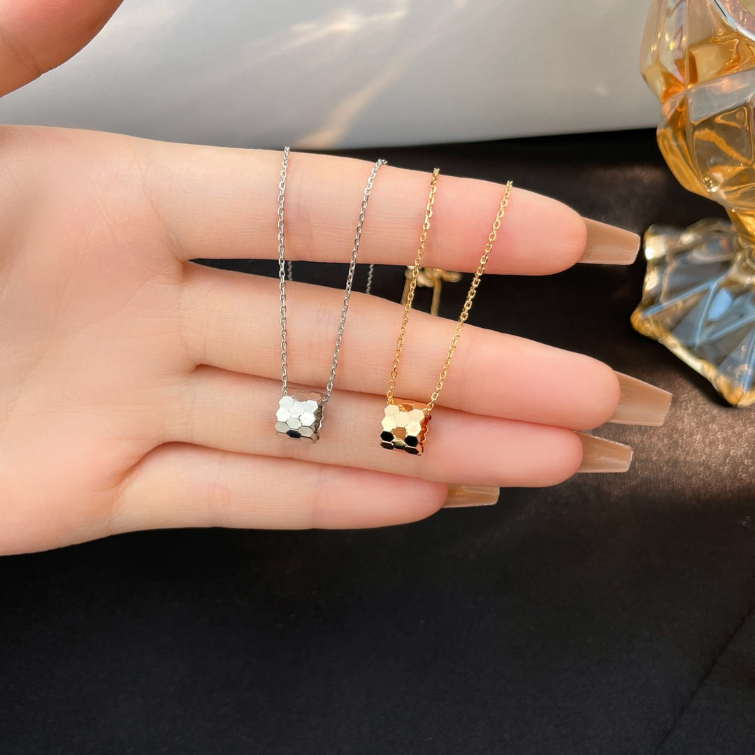 [⭐⭐JeweliWhal]BEE MINI-HALSKETTE