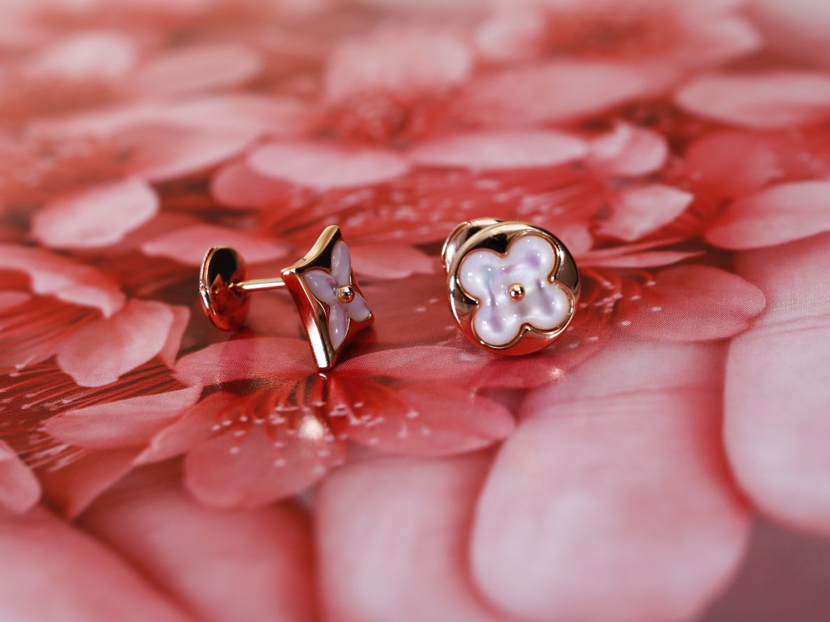 [⭐⭐JeweliWhal]STAR AND SUN PINK GOLD MOP STUD EARRINGS