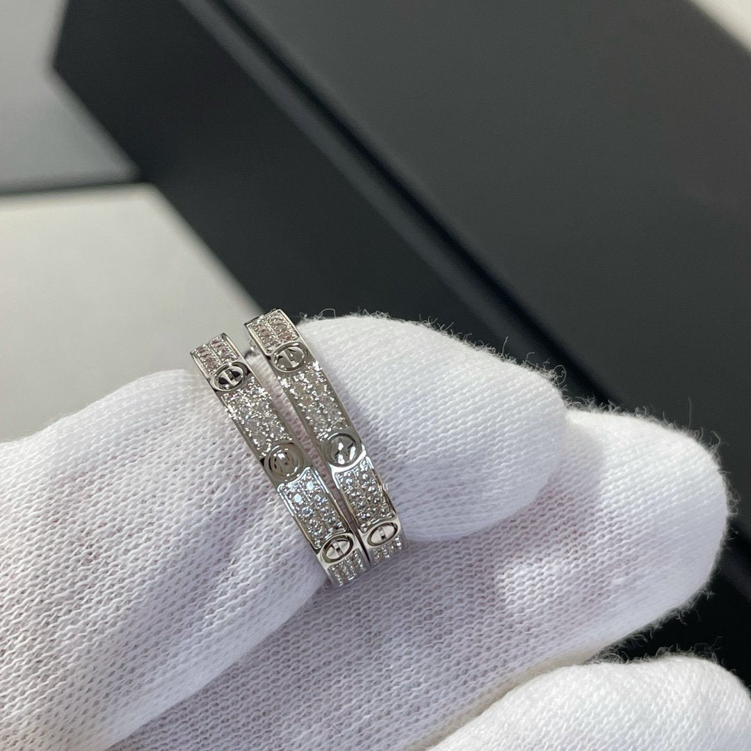 [⭐⭐JeweliWhal]LOVE DIAMOND SILVER HOOP EARRINGS