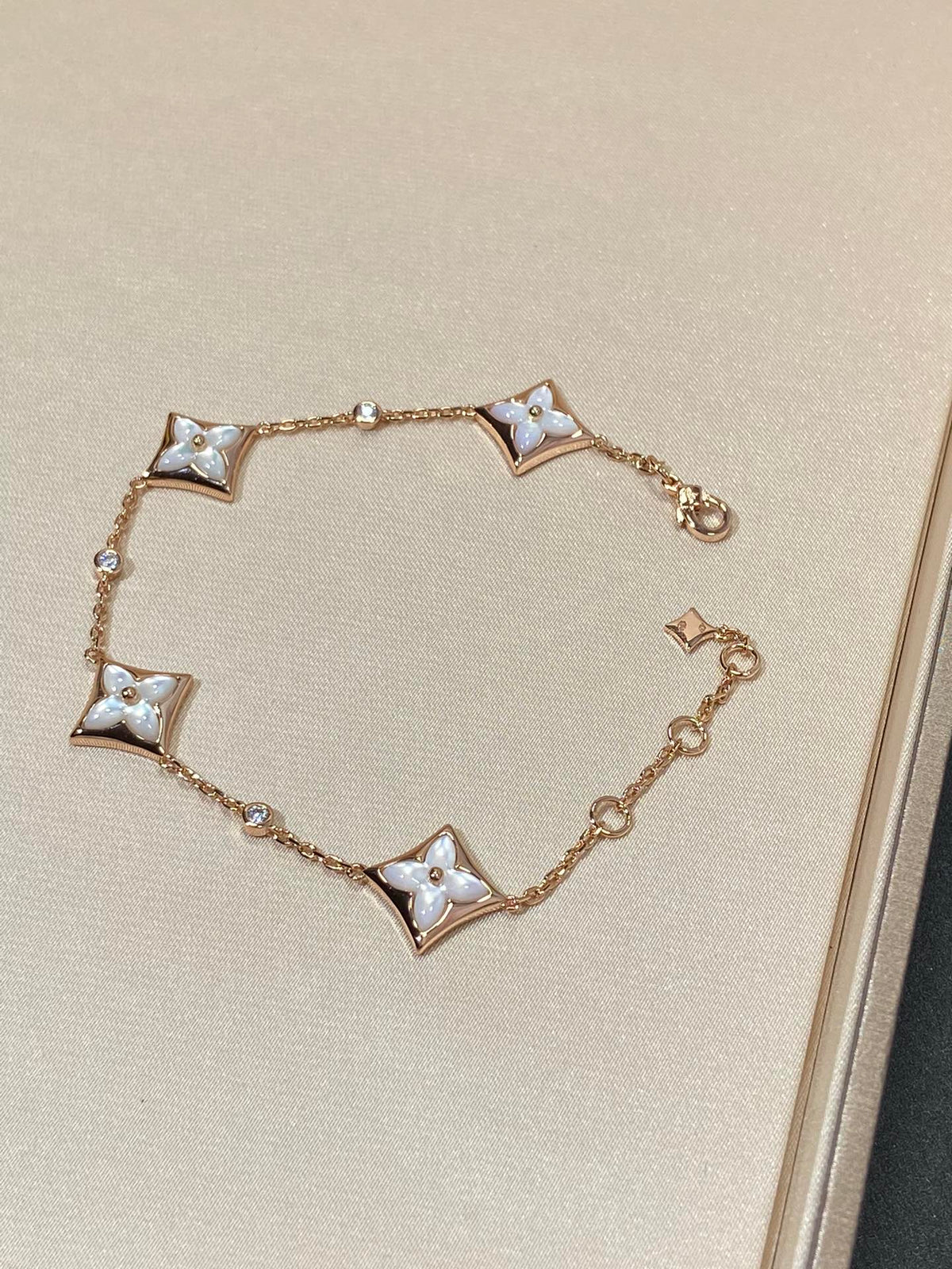[⭐⭐JeweliWhal]STAR 4 MOTIV PERLMUTT DIAMANT ROSÉGOLD ARMBAND
