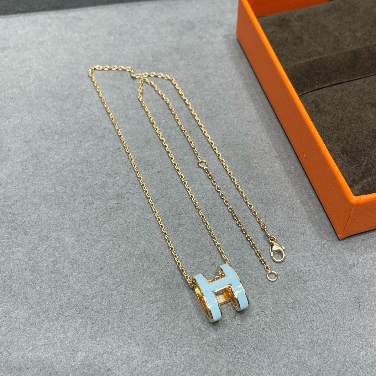 [⭐⭐JeweliWhal]POP H SKY BLUE NECKLACE