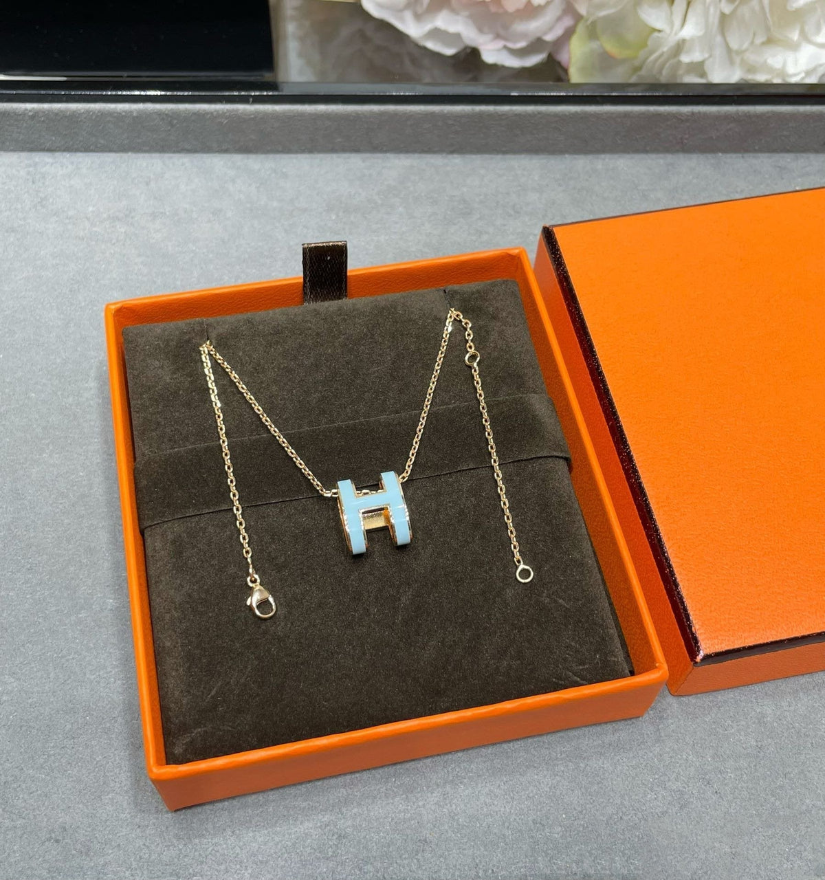 [⭐⭐JeweliWhal]POP H SKY BLUE NECKLACE
