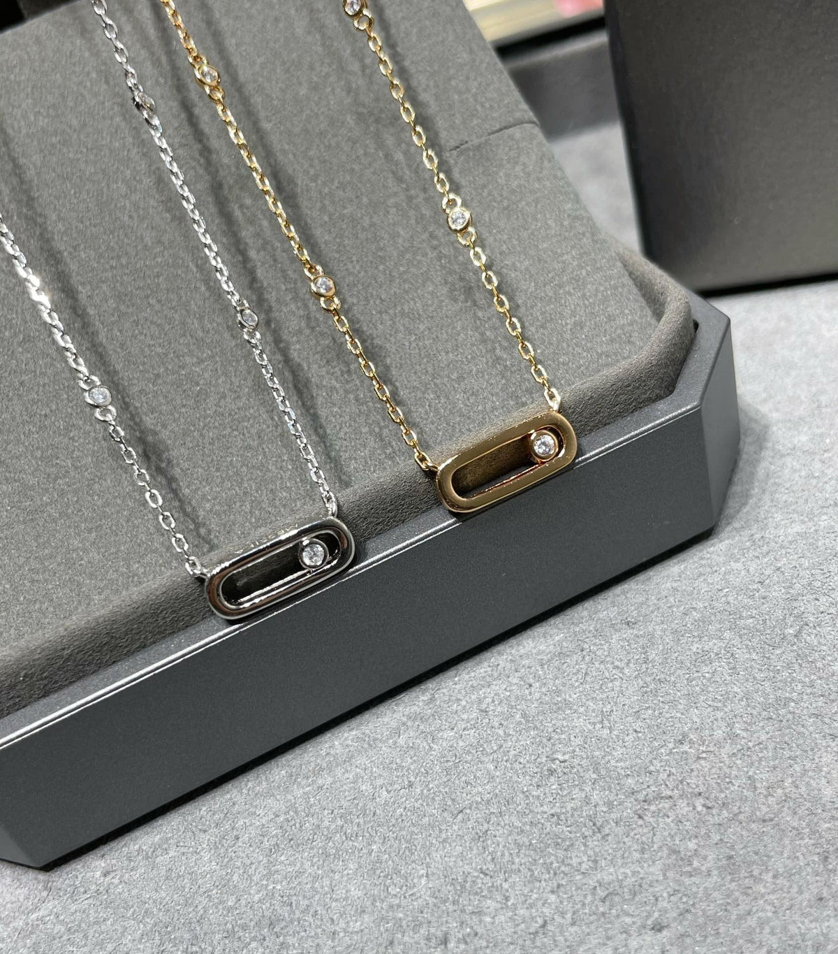 [⭐⭐JeweliWhal]MOVE UNO DIAMOND NECKLACE