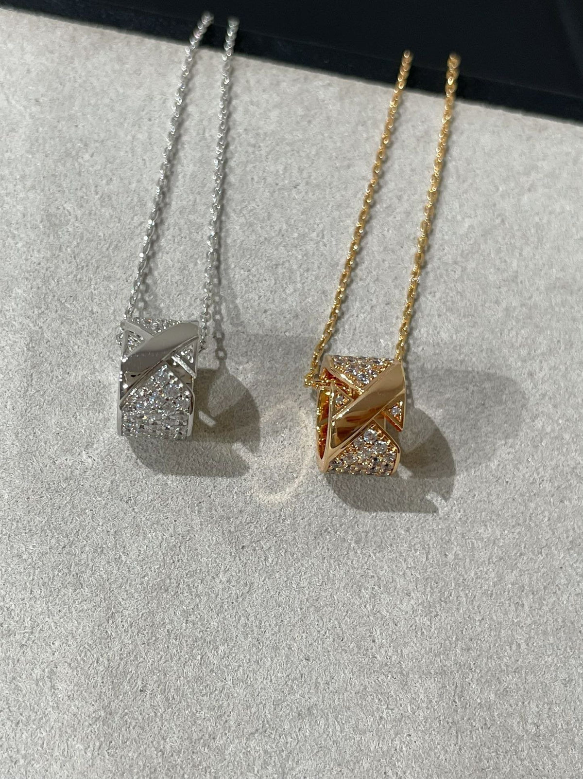 [⭐⭐JeweliWhal]LIENS EVIDENCE DIAMOND PAVED NECKLACE