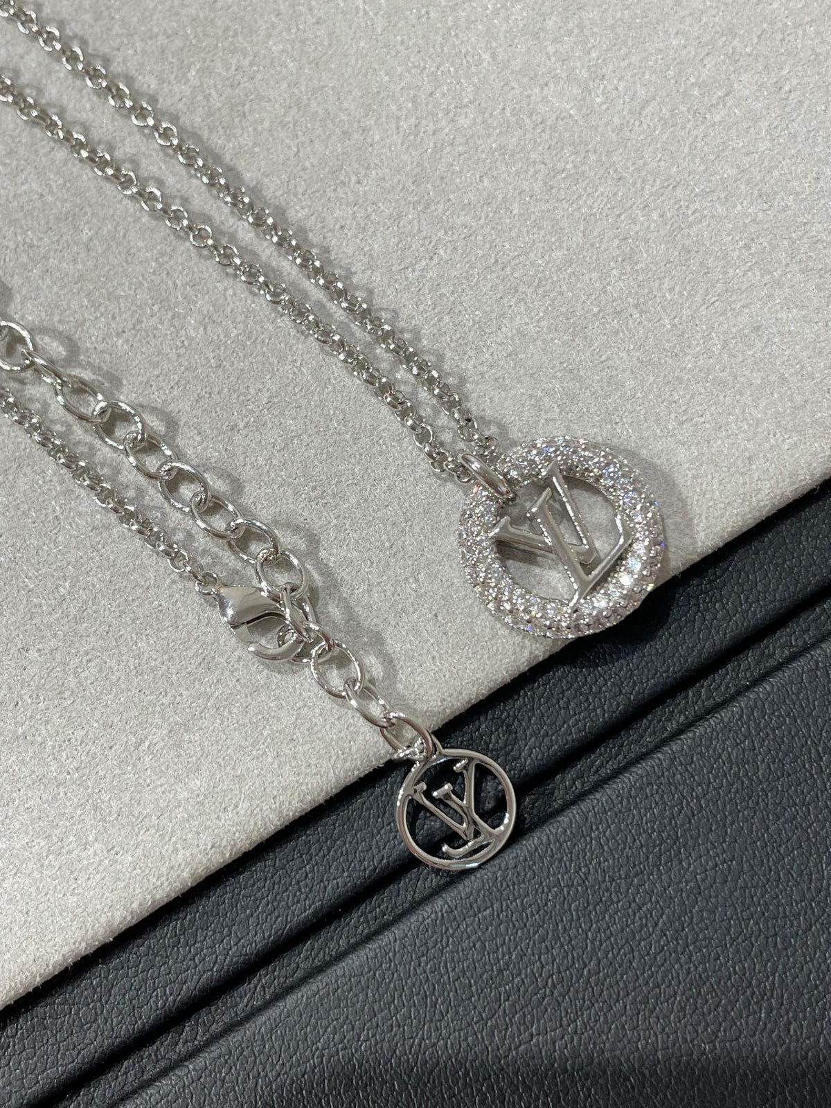 [⭐⭐JeweliWhal]BY NIGHT DIAMOND PAVED NECKLACE