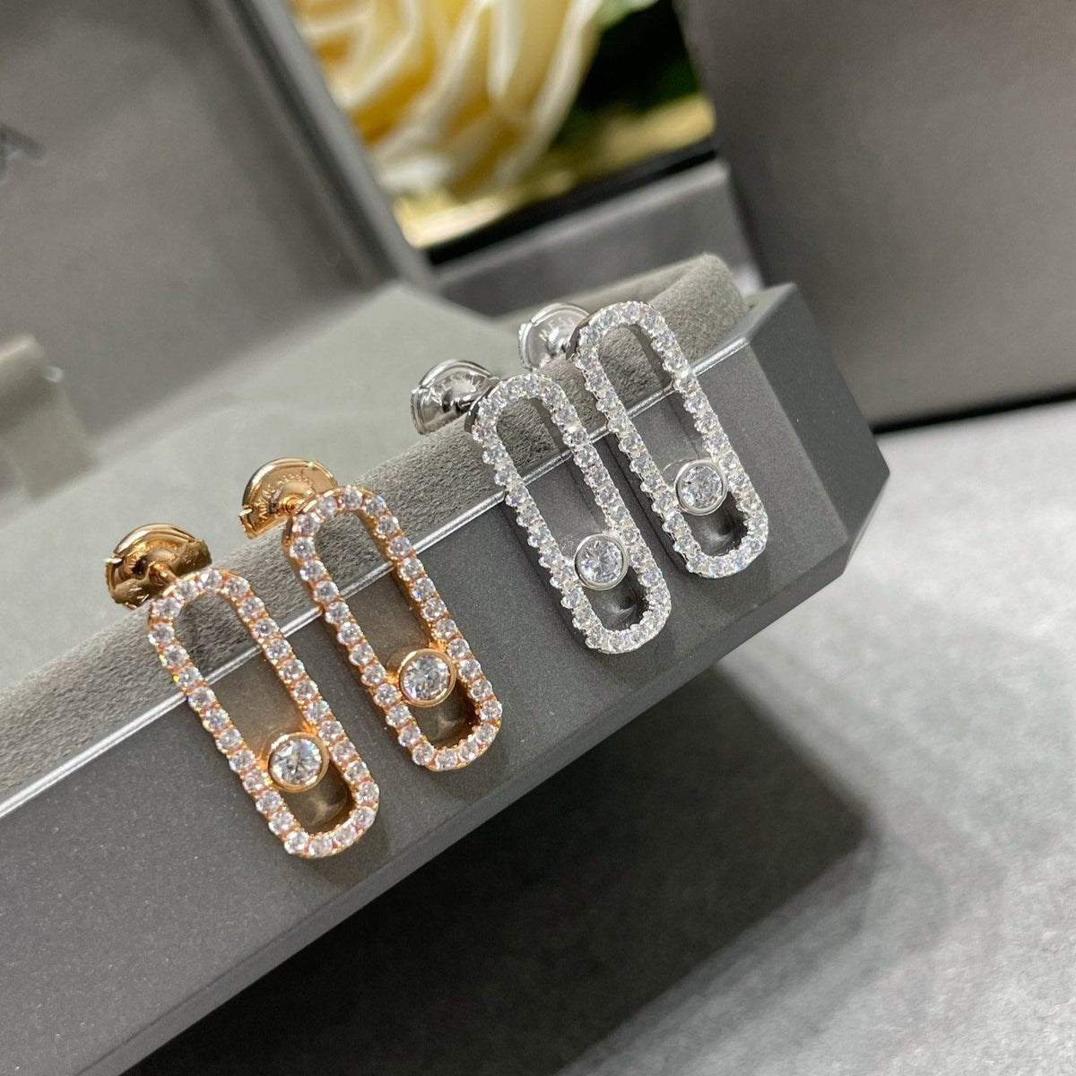 [⭐⭐JeweliWhal]MOVE UNO STUD DIAMOND PAVED EARRINGS
