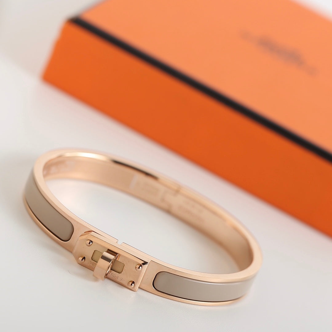[⭐⭐JeweliWhal]HM KELLY GREY BRACELET