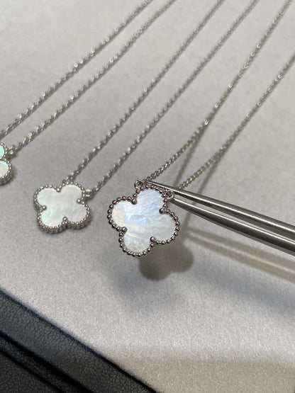 [⭐⭐JeweliWhal]CLOVER MEDIUM KETTE SILBER WEISS PERLMUTT