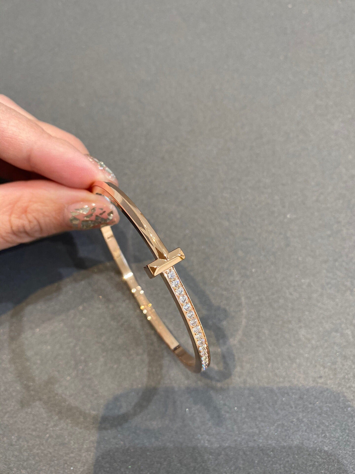 [JeweliWhal]NARROW T1 HINGED BANGLE DIAMOND PINK GOLD