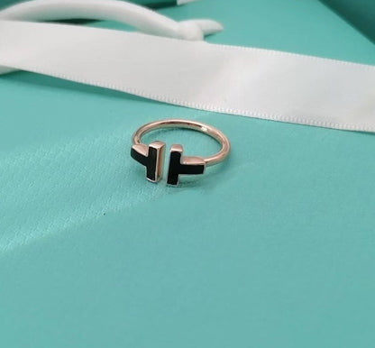 [JeweliWhal]T SMALL ONYX PINK GOLD RING