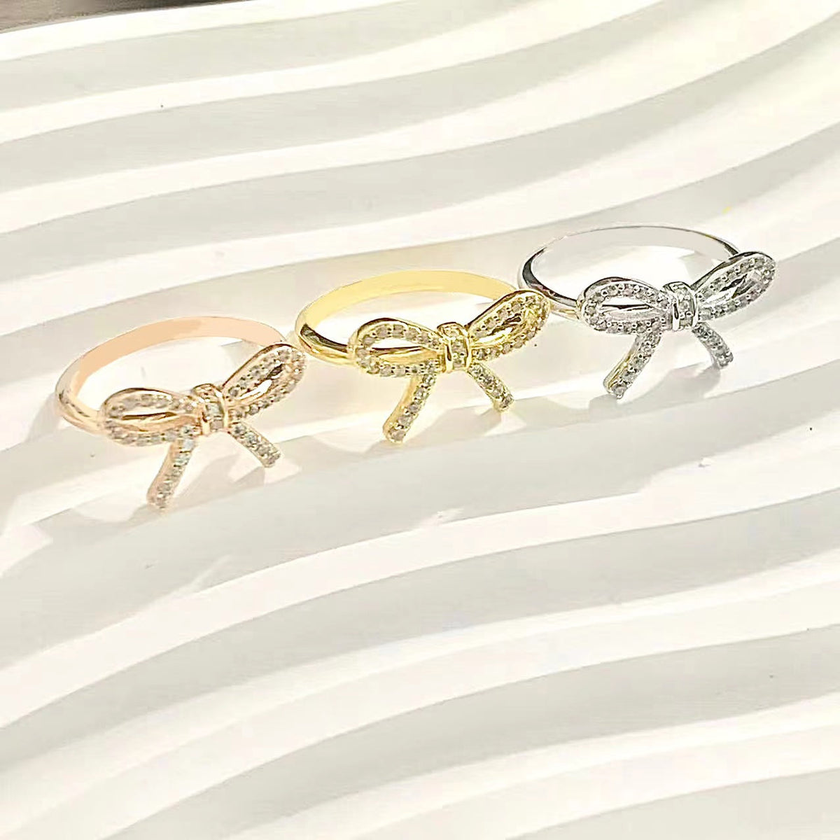 [JeweliWhal]TWIST BOW RING