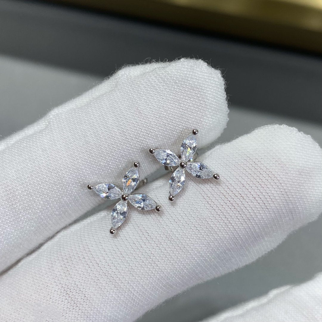[JeweliWhal]VICTORIA SILVER DIAMOND STUD MINI EARRINGS