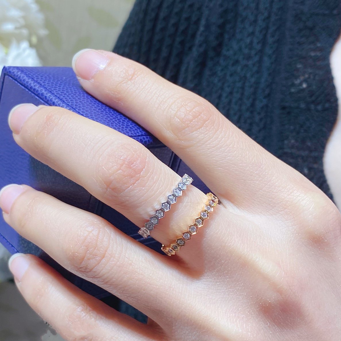 [⭐⭐JeweliWhal] KLEINER RING MIT BIENEN-DIAMANT-PAVÉ