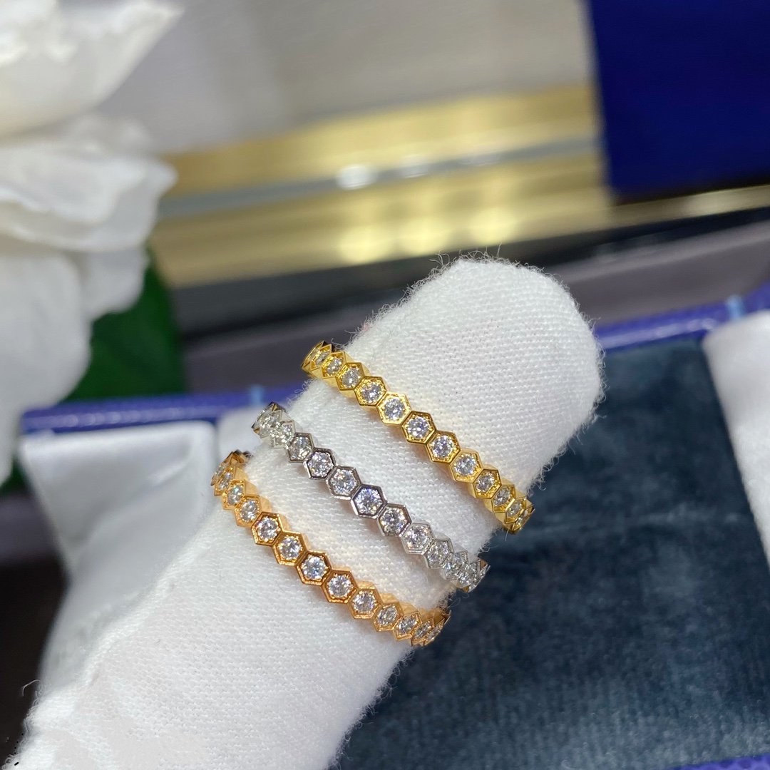 [⭐⭐JeweliWhal] KLEINER RING MIT BIENEN-DIAMANT-PAVÉ