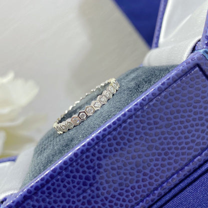 [⭐⭐JeweliWhal] KLEINER RING MIT BIENEN-DIAMANT-PAVÉ