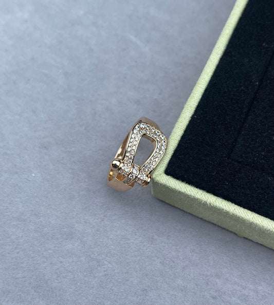 [⭐⭐JeweliWhal]Wide Hoof-Shaped Diamond-Studded Ring