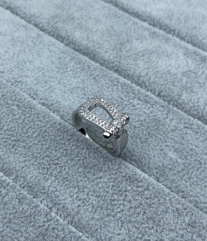 [⭐⭐JeweliWhal]Wide Hoof-Shaped Diamond-Studded Ring
