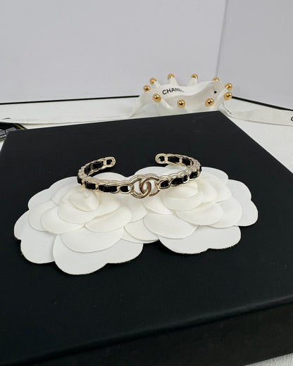 [⭐⭐JeweliWhal]Double C Open Bangle