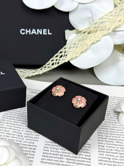 [⭐⭐JeweliWhal]26C Pink Camellia Pearl Enamel Stud Earrings