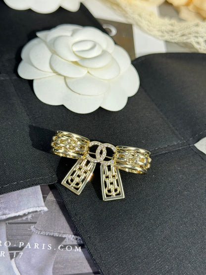 [⭐⭐JeweliWhal]25K Hollow Bow Brooch