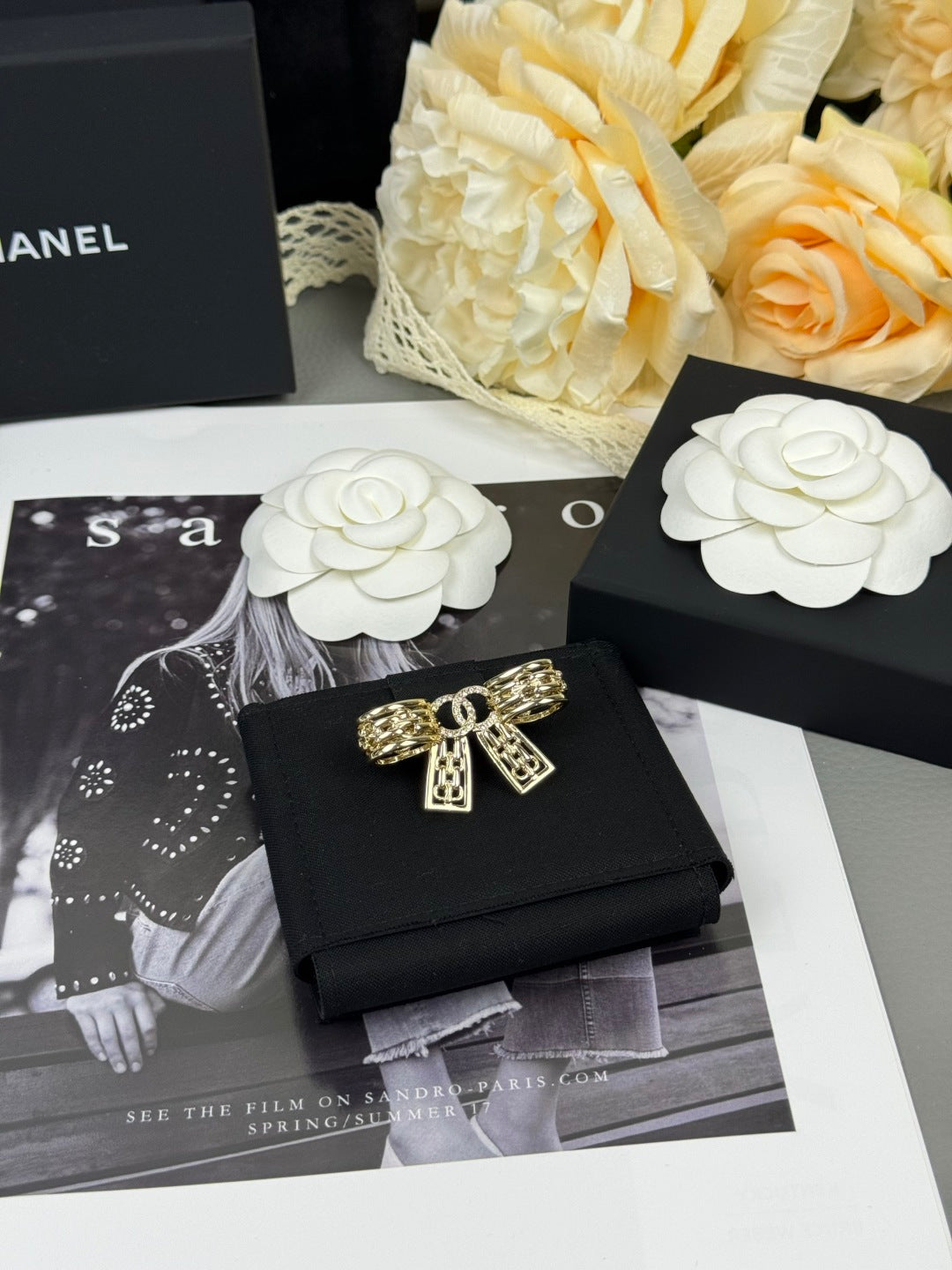 [⭐⭐JeweliWhal]25K Hollow Bow Brooch