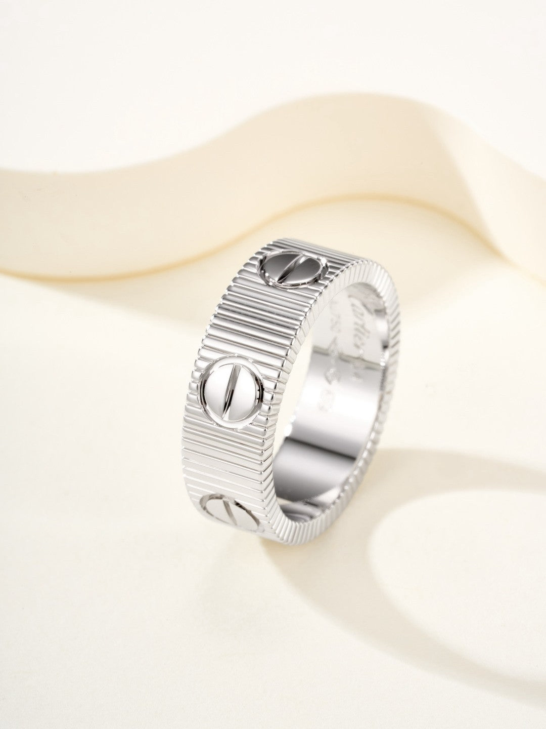 [⭐⭐JeweliWhal]LOVE 6.5MM RING