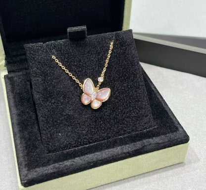 [⭐⭐JeweliWhal]BUTTERFLY PINK MOTHER-OF-PEARL DIAMOND NECKLACE