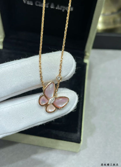 [⭐⭐JeweliWhal]BUTTERFLY PINK MOTHER-OF-PEARL DIAMOND NECKLACE