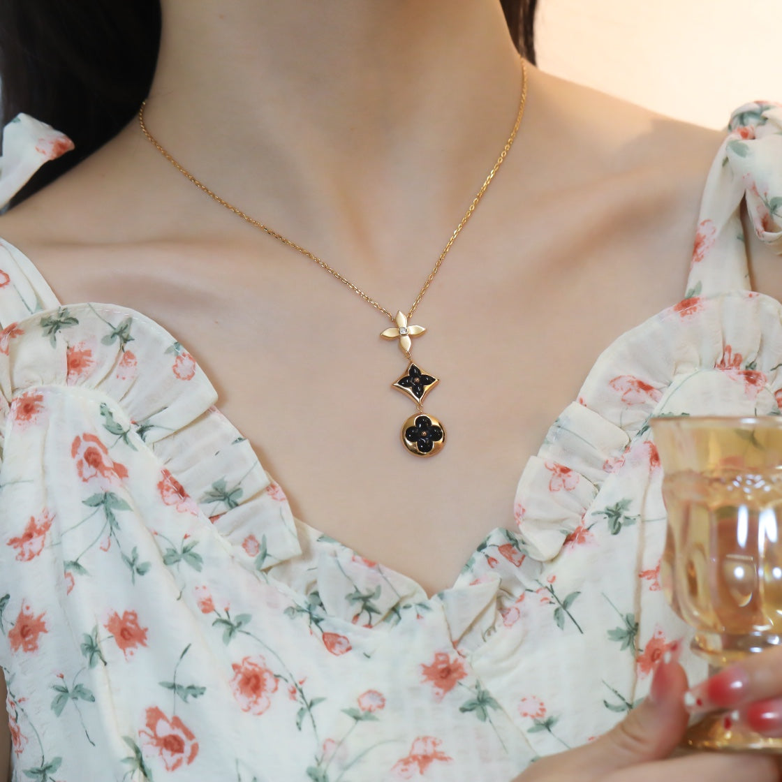 [⭐⭐JeweliWhal]STAR AND SUN ONYX PINK GOLD NECKLACE