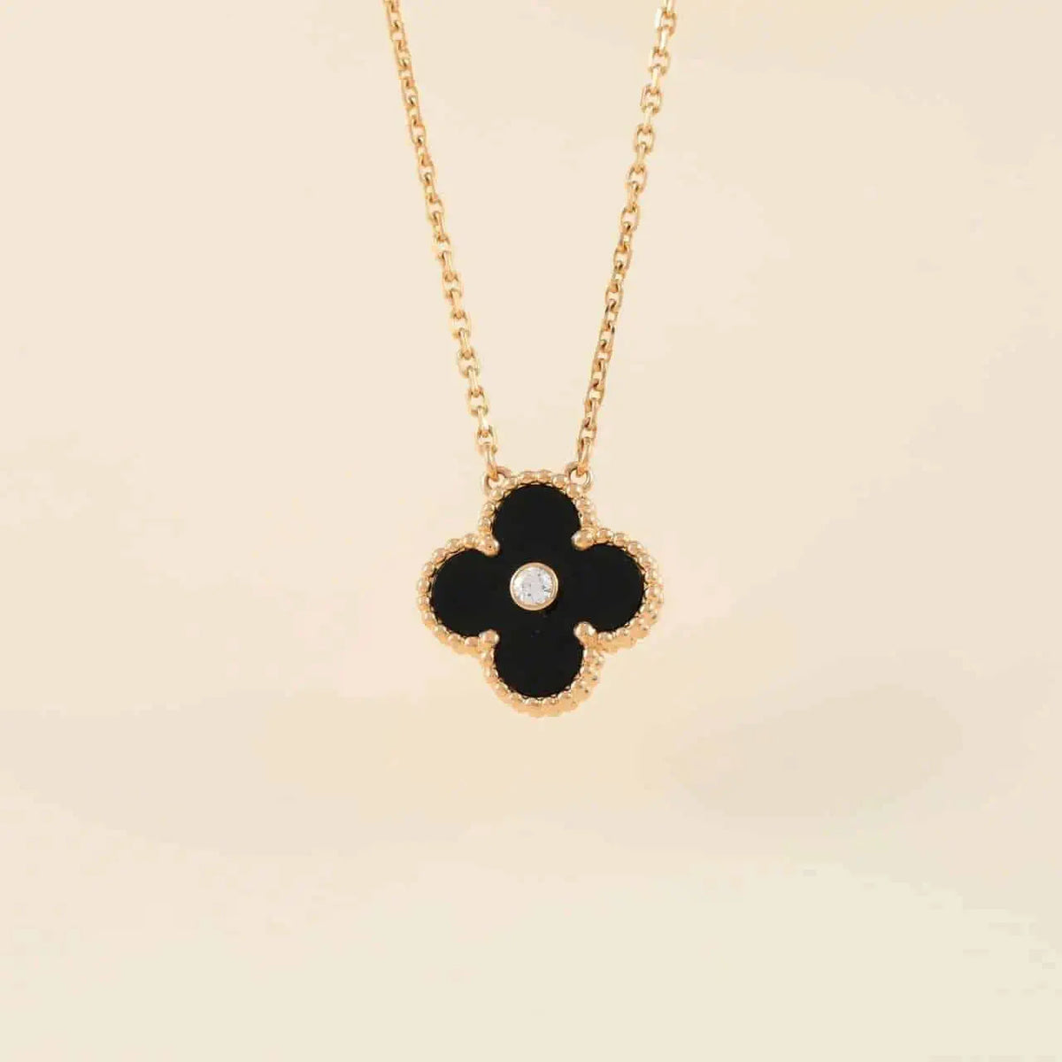 [⭐⭐JeweliWhal]CLOVER 15MM DIAMANT-ONYX-HALSKETTE